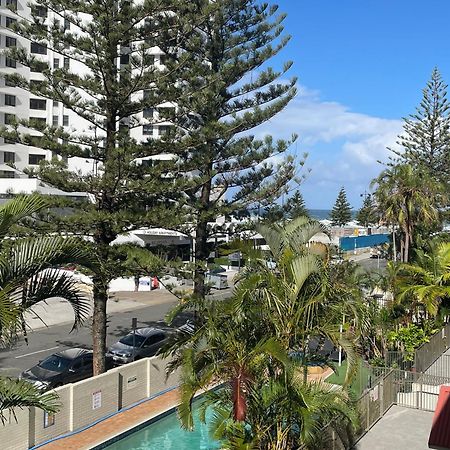 Surfers Paradise- Meters From The Beach! Голд-Кост Экстерьер фото