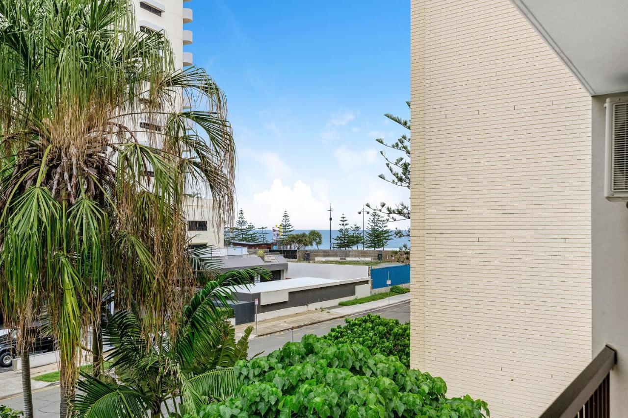 Surfers Paradise- Meters From The Beach! Голд-Кост Экстерьер фото