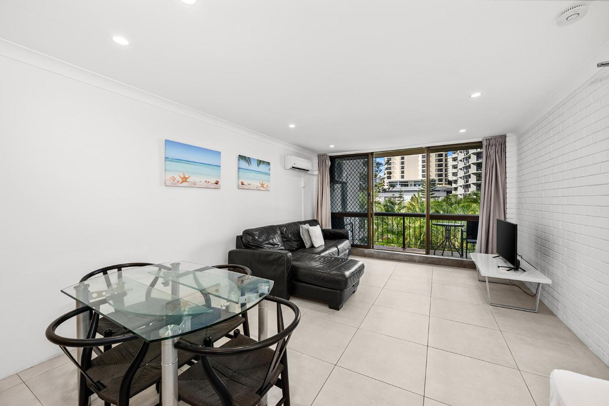 Surfers Paradise- Meters From The Beach! Голд-Кост Экстерьер фото