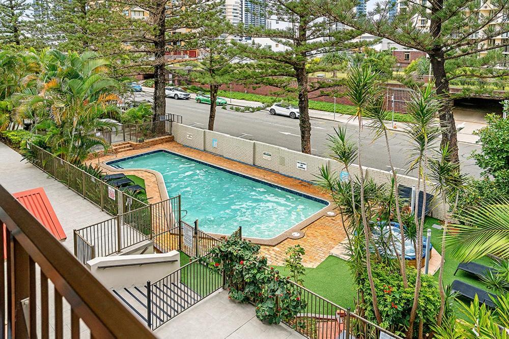 Surfers Paradise- Meters From The Beach! Голд-Кост Экстерьер фото